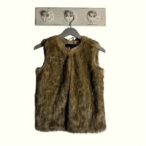 Glamsia Brown Faux Fur Vest